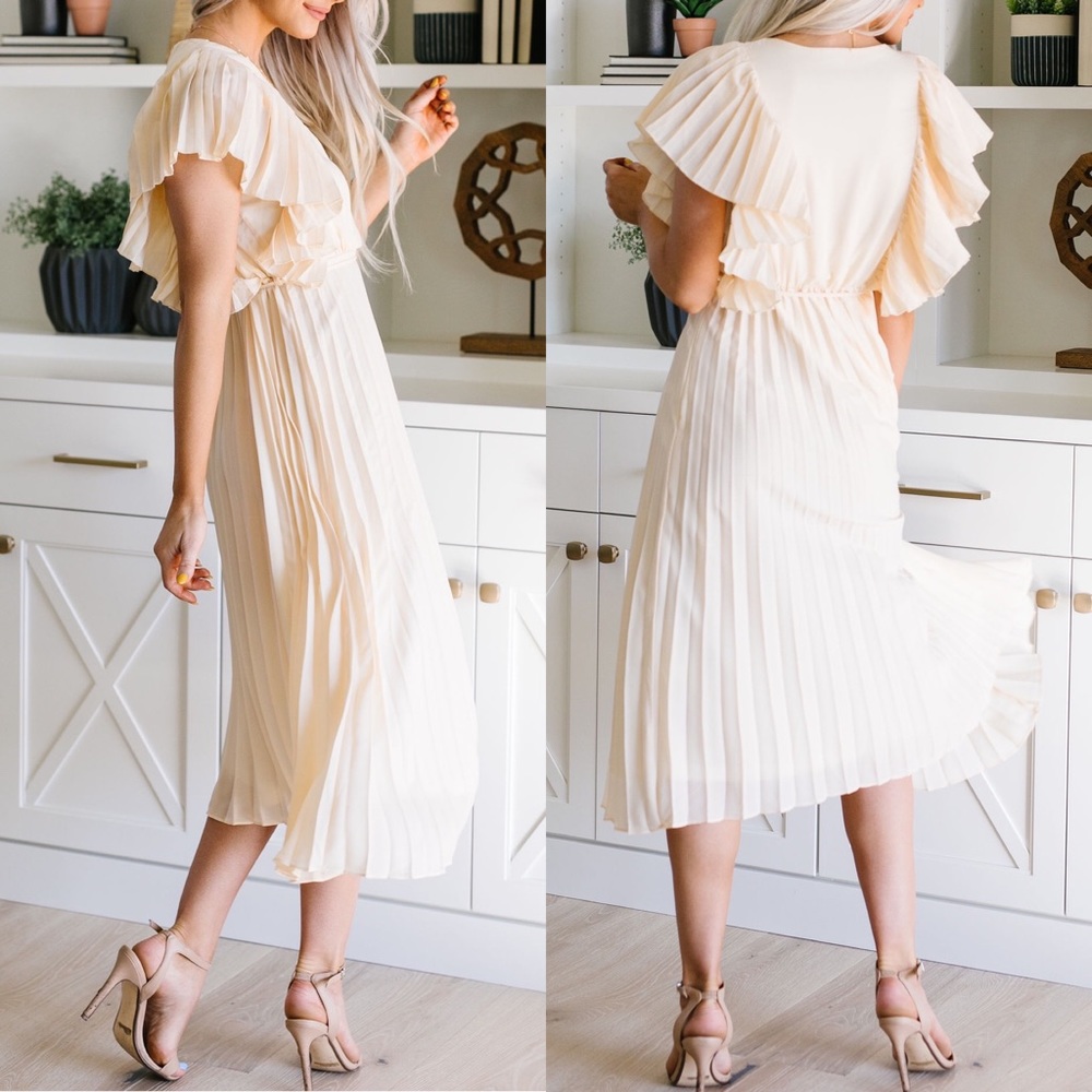 Pretty Pleats With A Cherry On Top Midi Dress - Picture 5 of 8